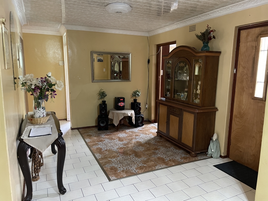 7 Bedroom Property for Sale in Northpine Western Cape